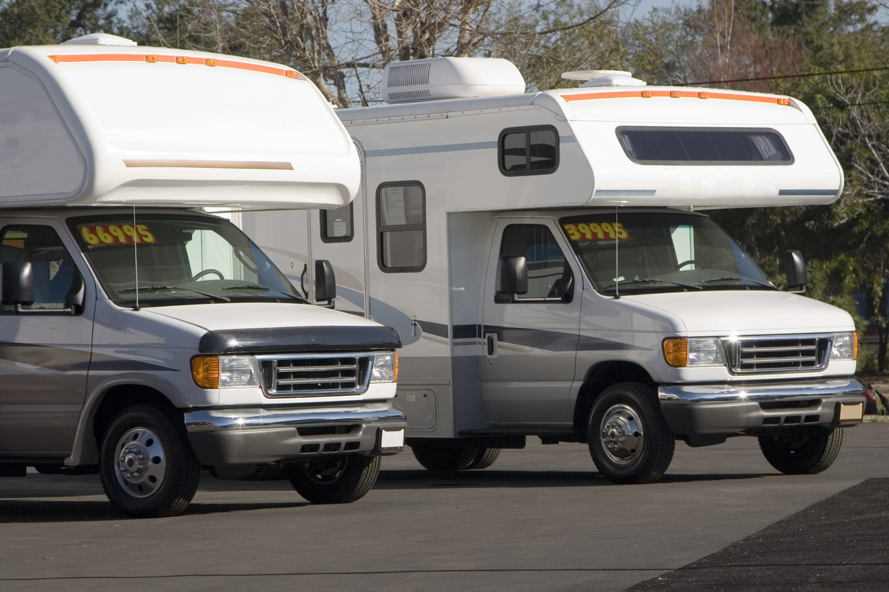 Class C RVs at dealership lot